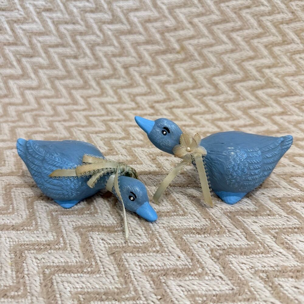 Vintage Set of 2 Ceramic Bird Goose Figurines With Ribbon Bows